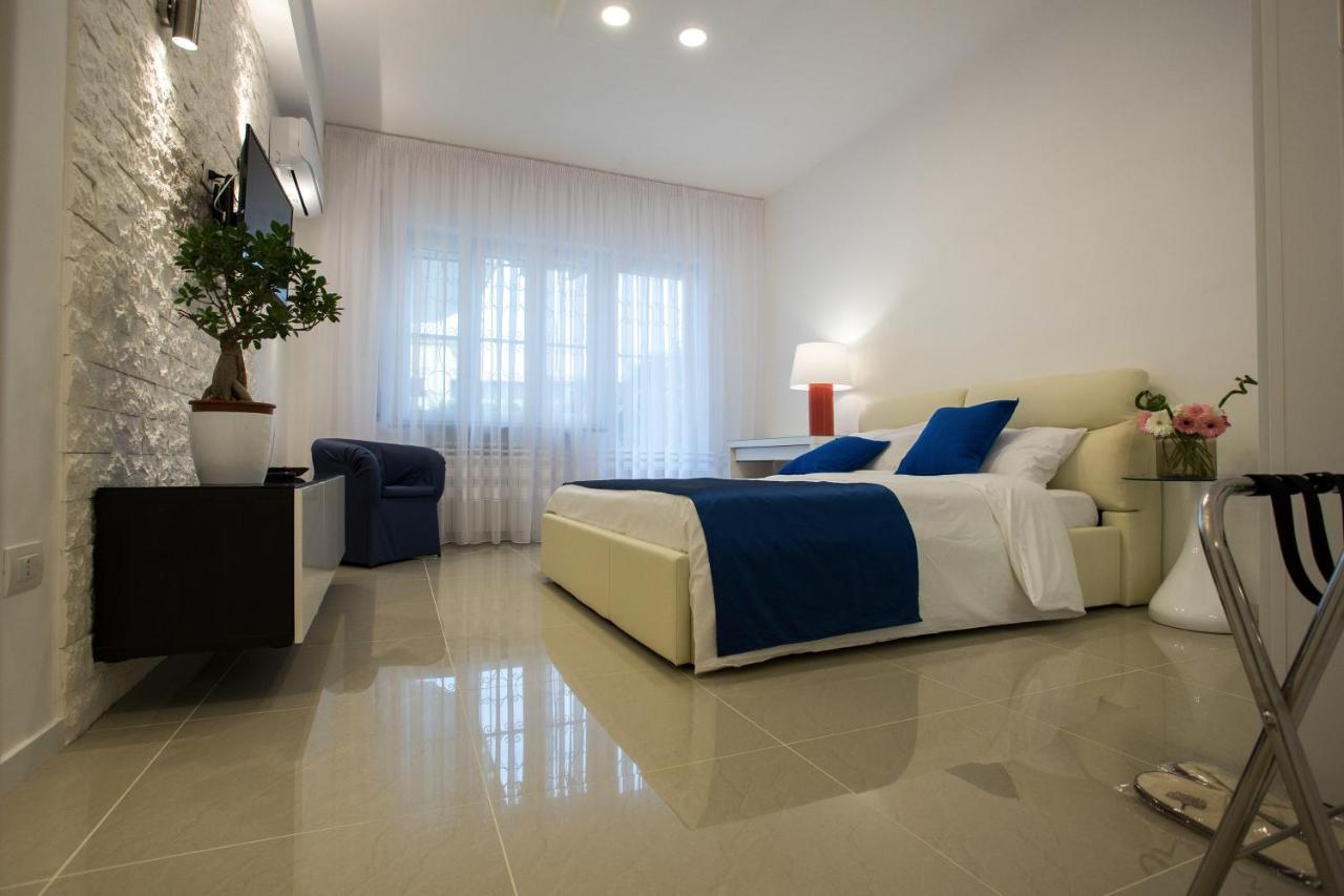 Casa Teresa Bed&Breakfast Napoli Bagian luar foto